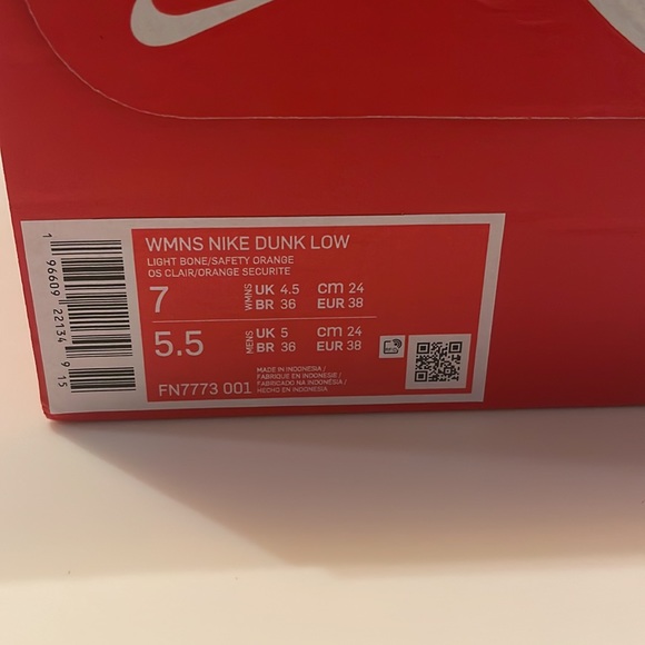 Nike Dunk Low size 7 - Picture 6 of 6